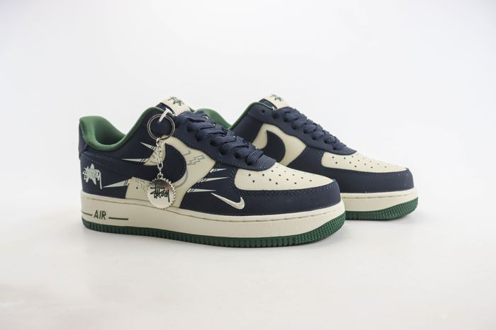 Nike Air Force 1 Low x Stussy 68