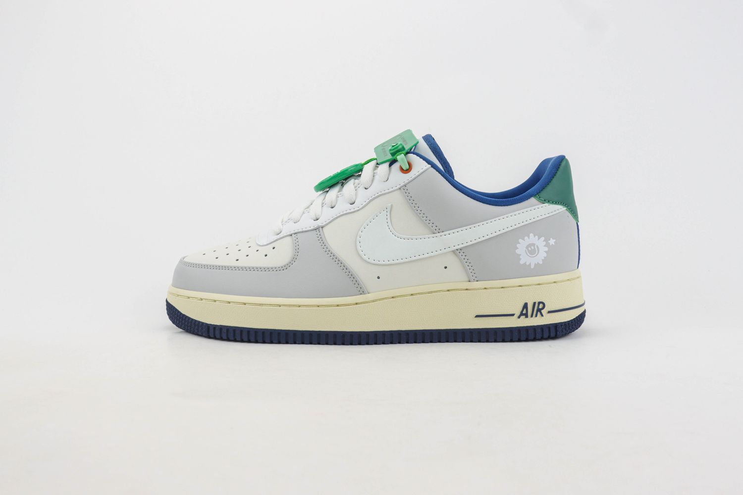 Nike Air Force 1 Low 205