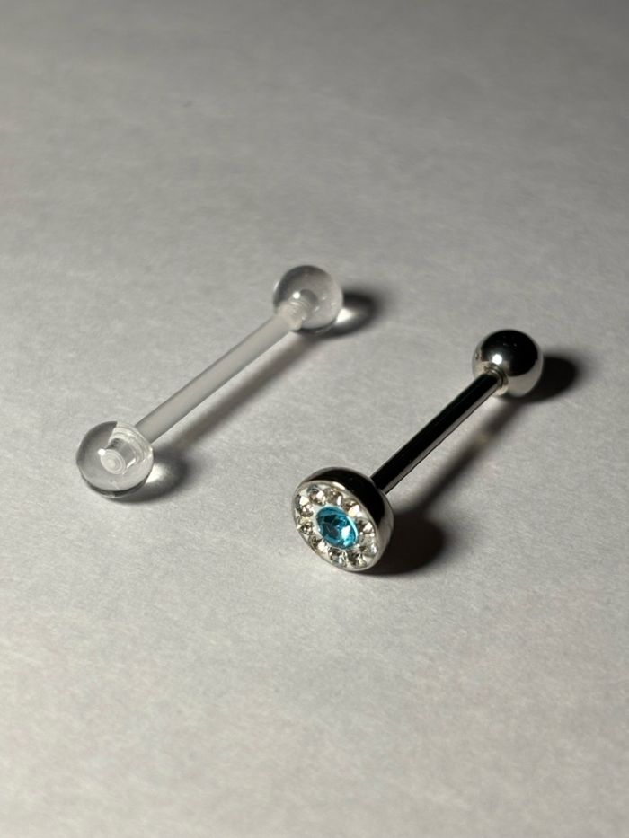 Хэлний ээмэг