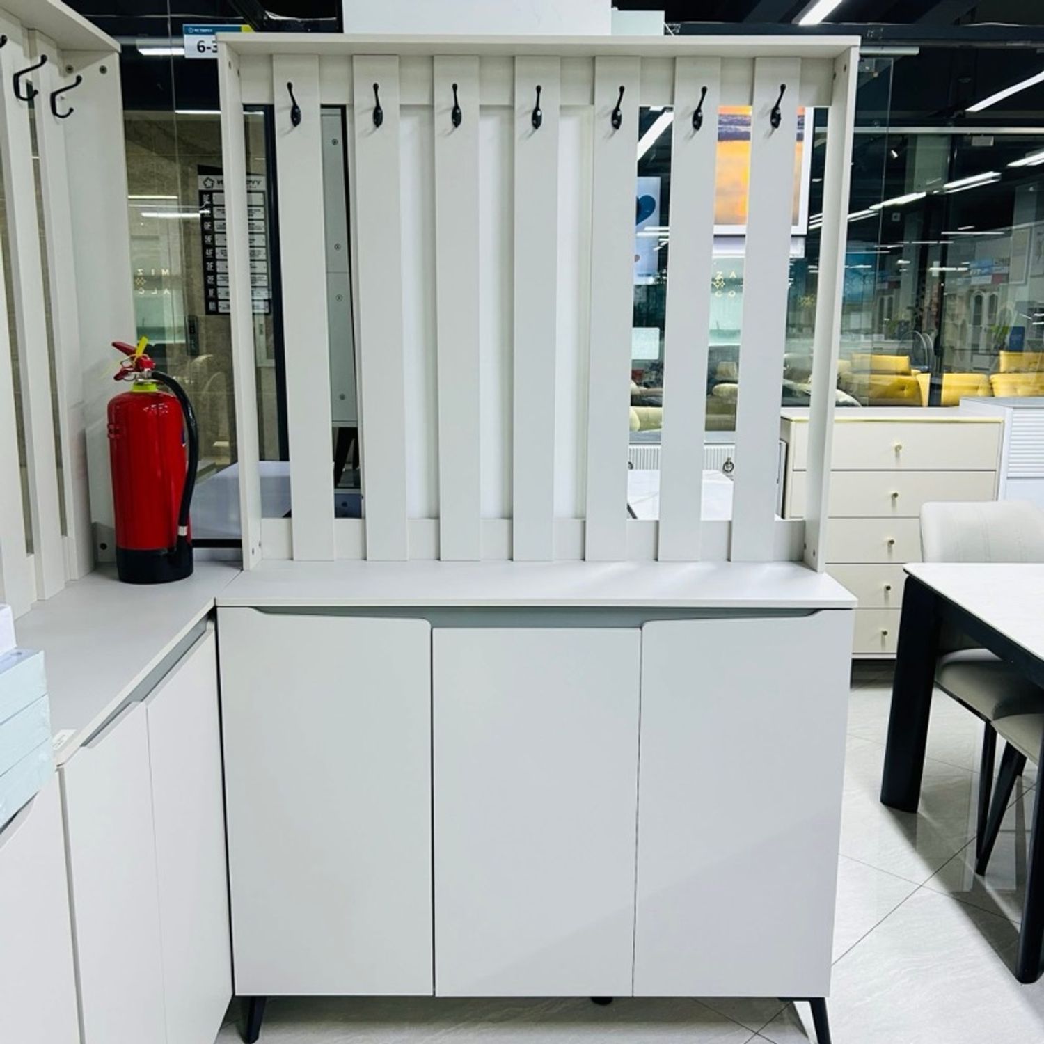 Өлрүүртэй тавиур 