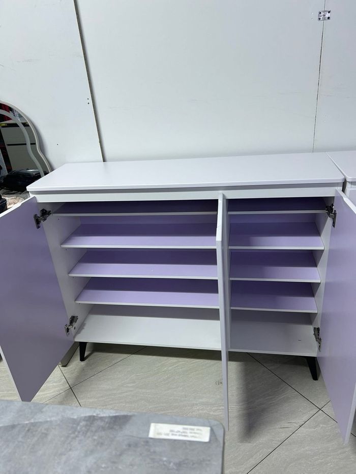 33 тай цагаан тавуйр 