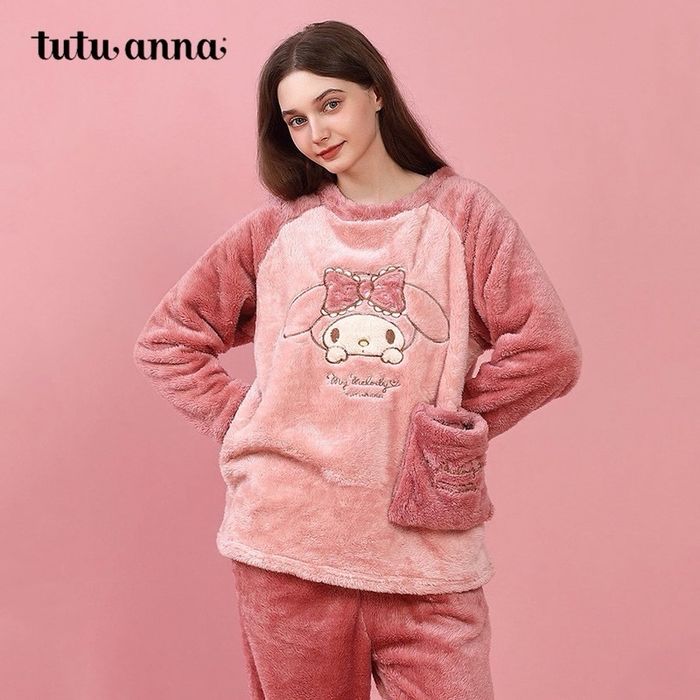 Tutuanna Гэрийн хувцас
