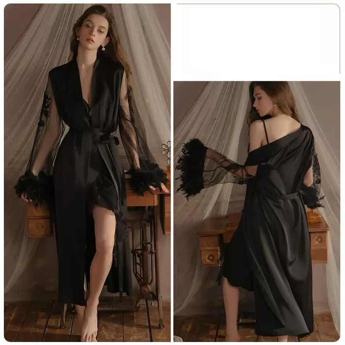 Торгон халаад