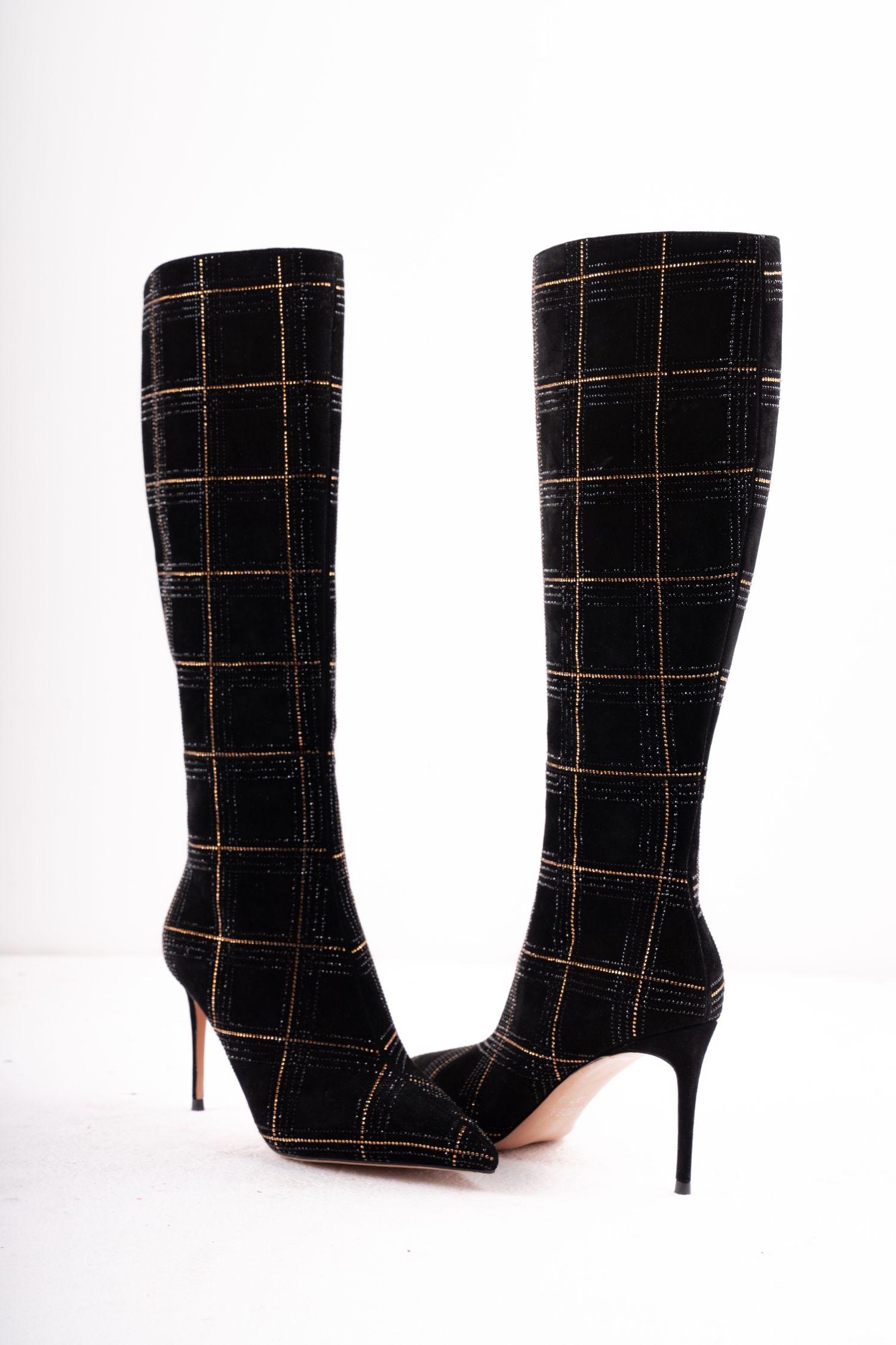 Урт түрийтэй 