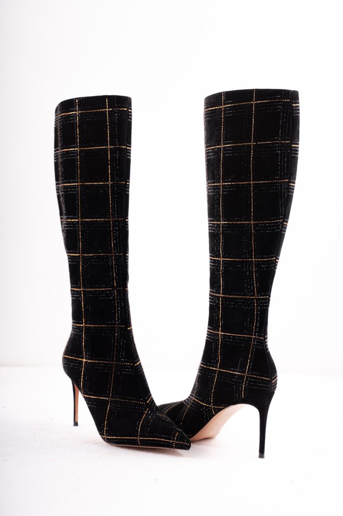 Урт түрийтэй 