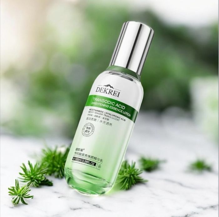 DEKREI Tranexamic Acid Brighteni