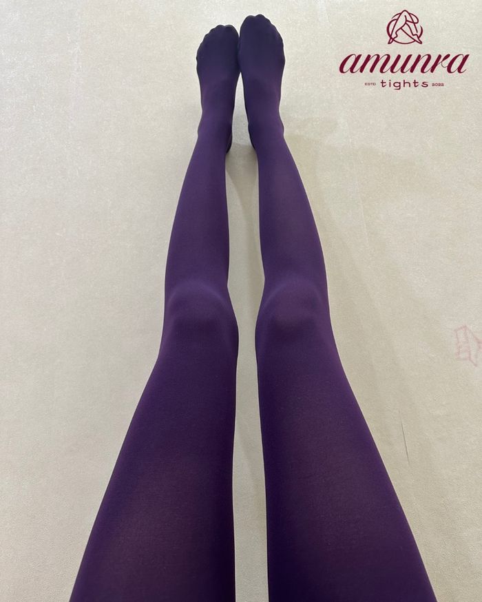 Нил ягаан трико