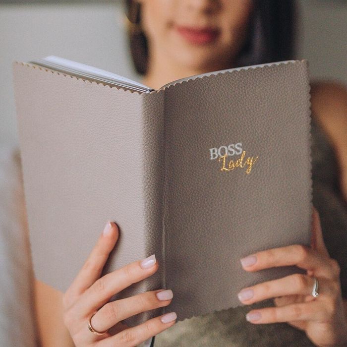 MAJOIE Notebook Boss Lady taupe 