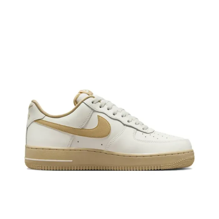 Nike Air Force 1 07 Sail Sesame Women's