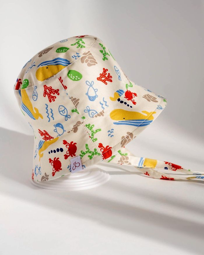 Bucket hat Ocean friends