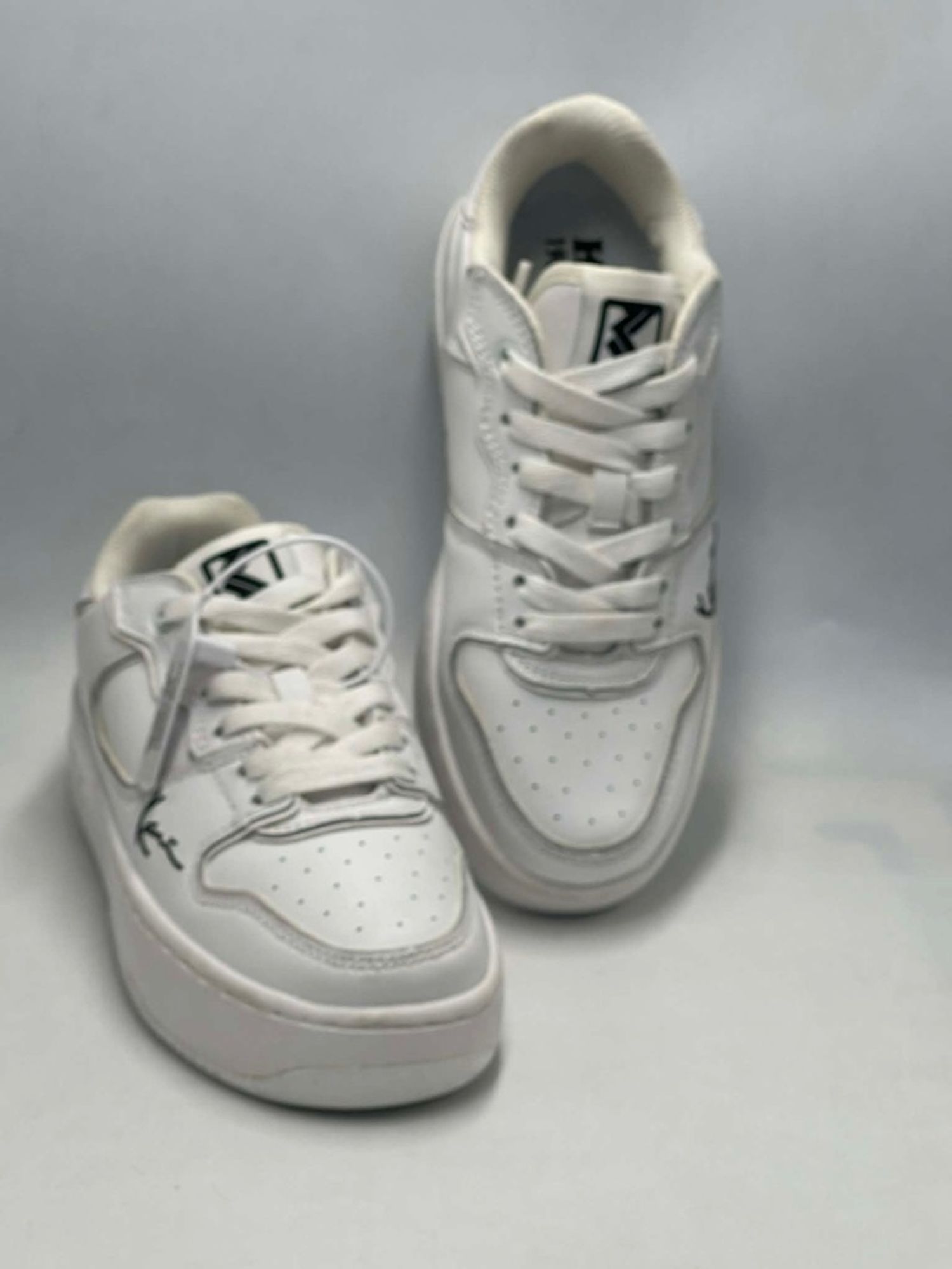 Karl kani Low white