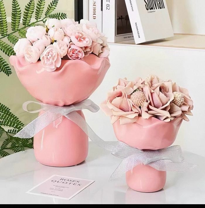 Цэцгийн ваар ягаан