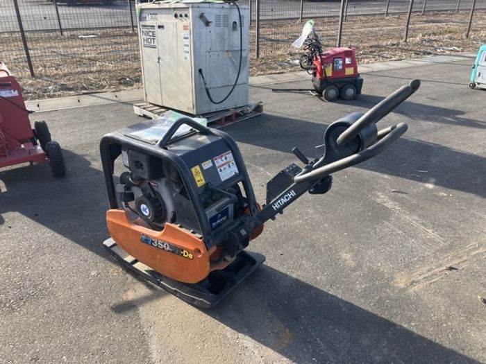 Hitachi plate vibratory