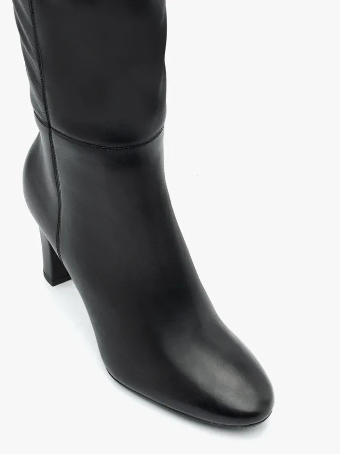 Black women’s leather knee boots