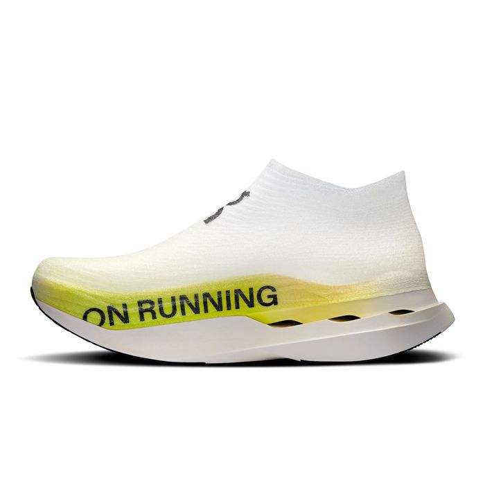 ON | Cloudboom Strike LS