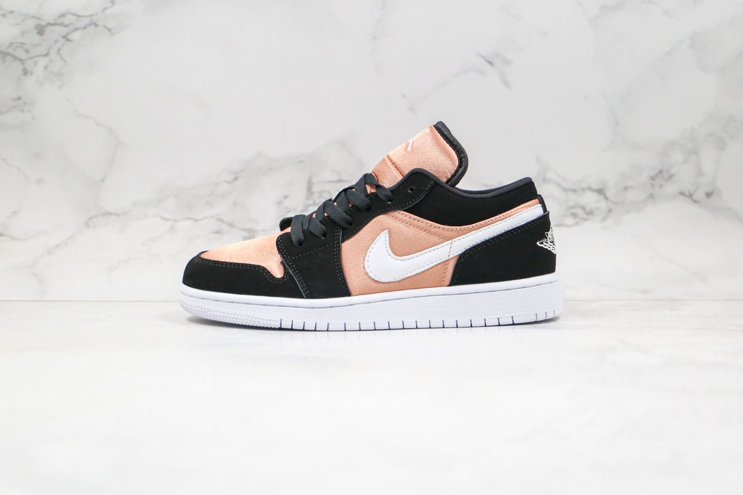 Jordan 1 Low Black White Rose Gold (GS)