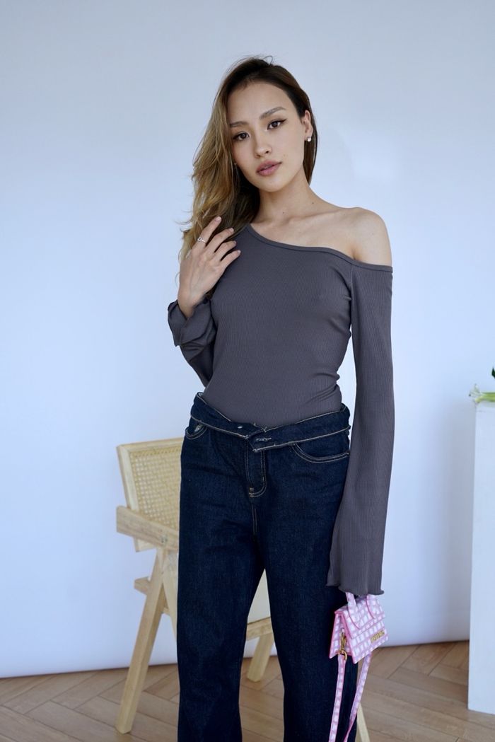 Lava Half Top