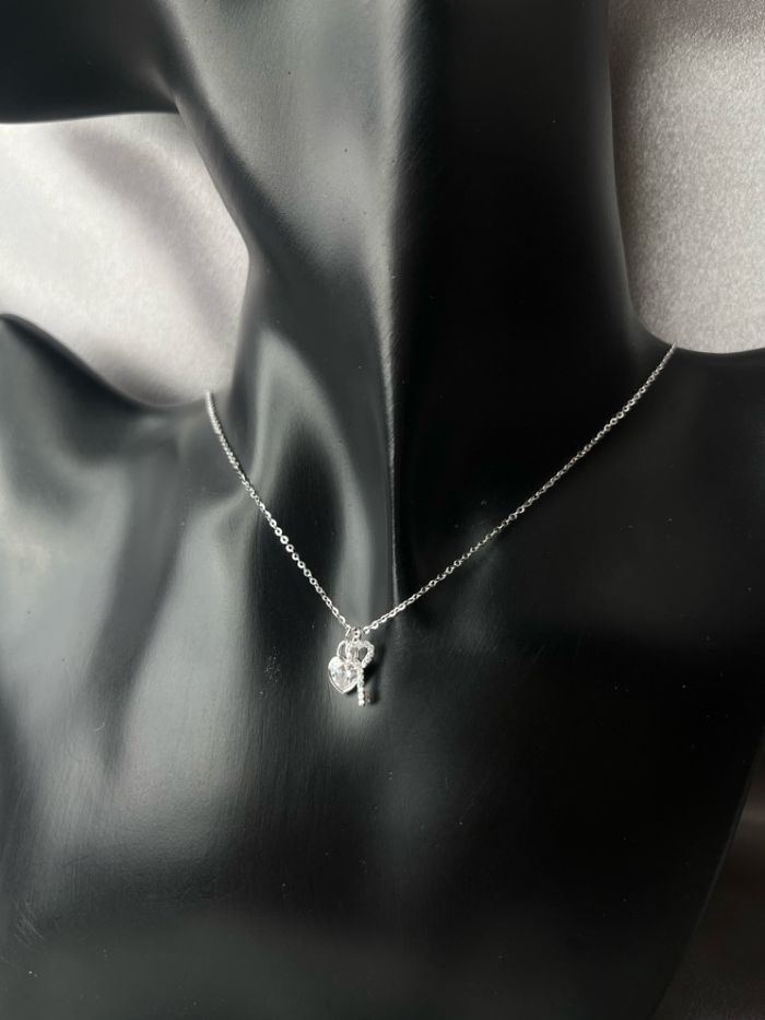 Хүзүүний зүүлт