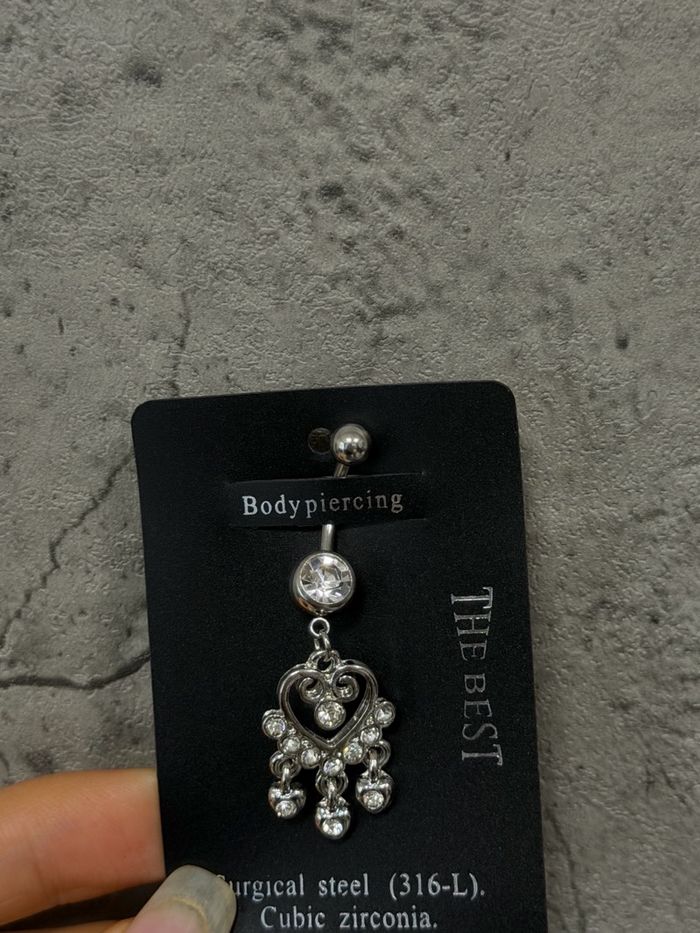 Хүйсний ээмэг 