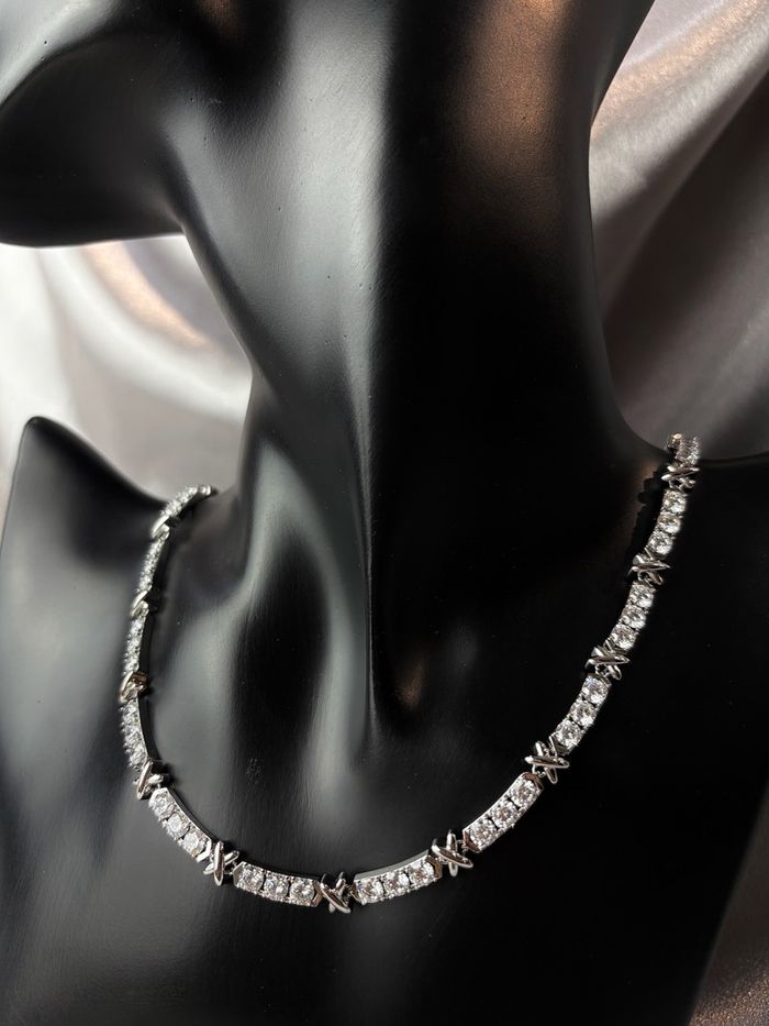 Хүзүүний зүүлт