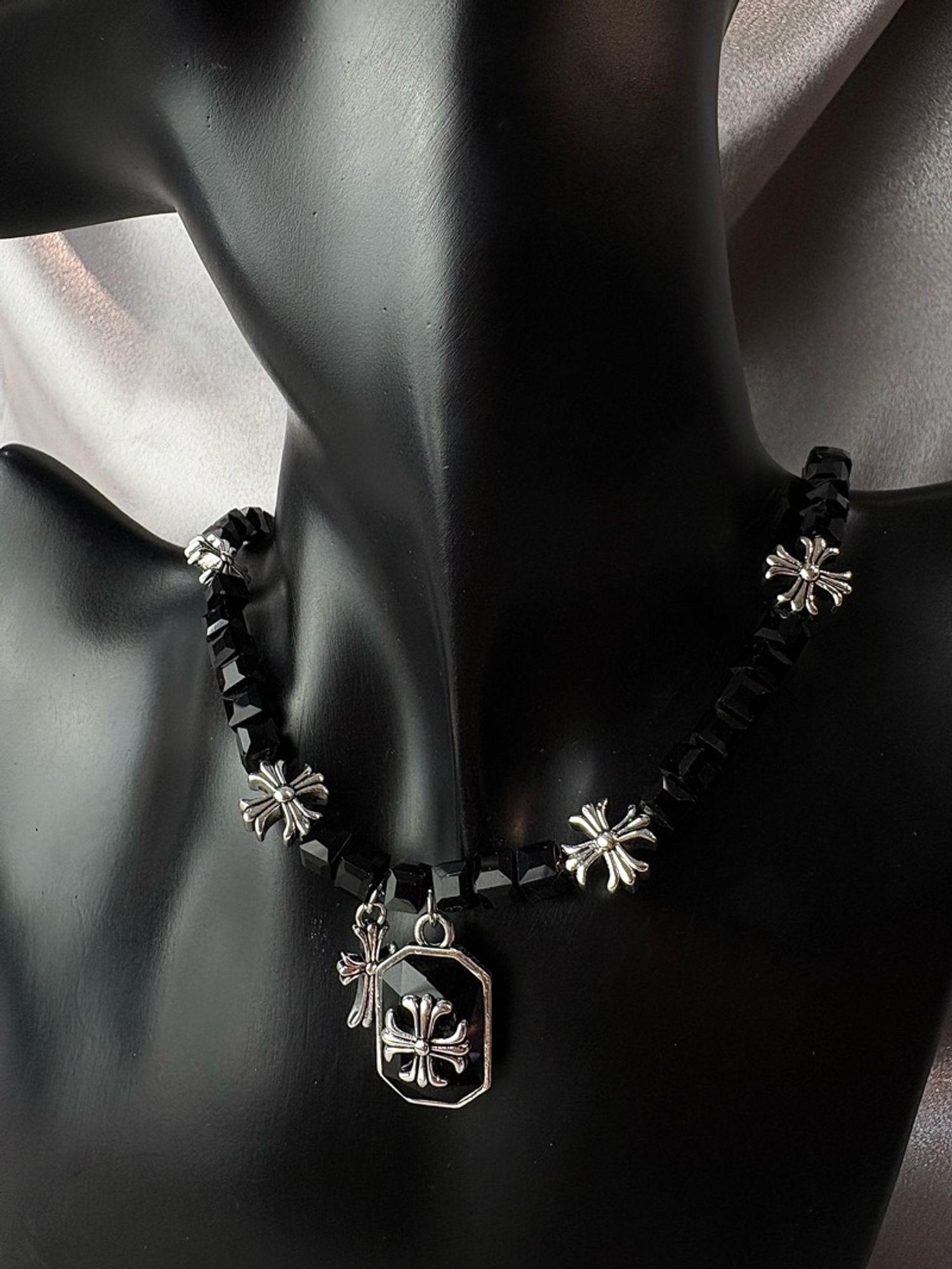 Хүзүүний зүүлт