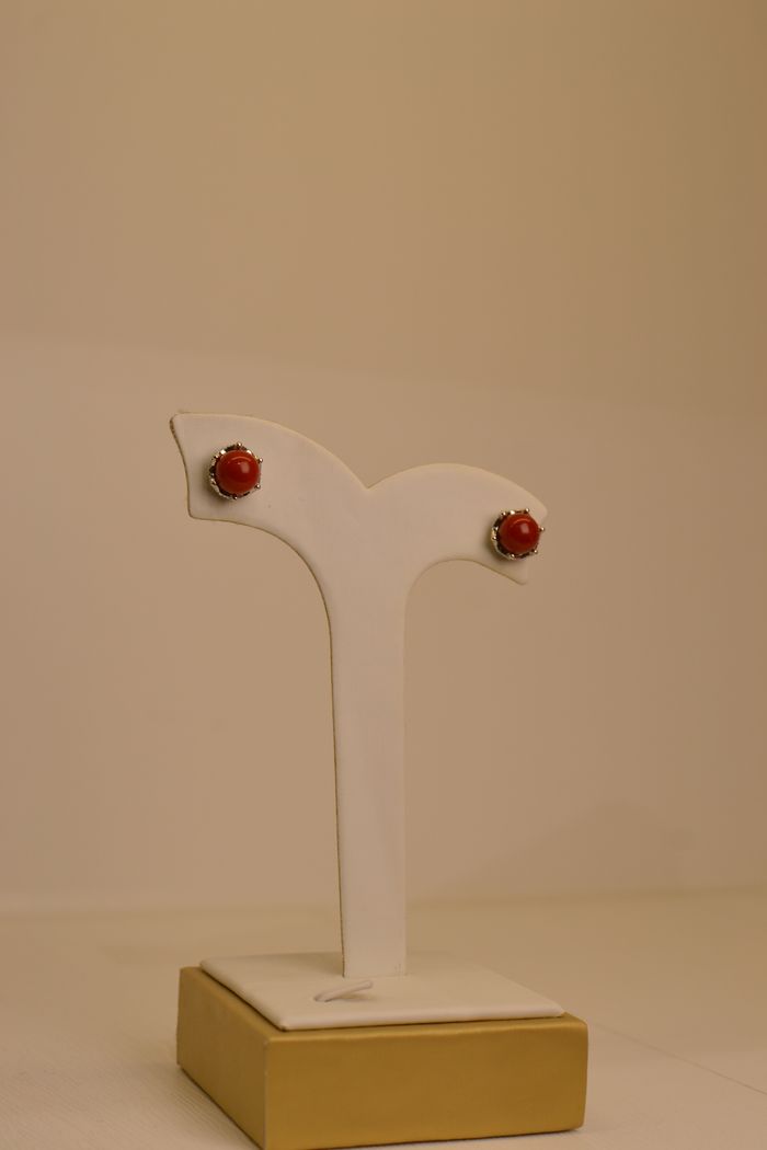 шүрэн ээмэг