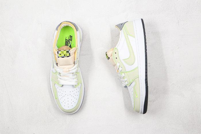 Jordan 1 Retro Low White Ghost Green Black