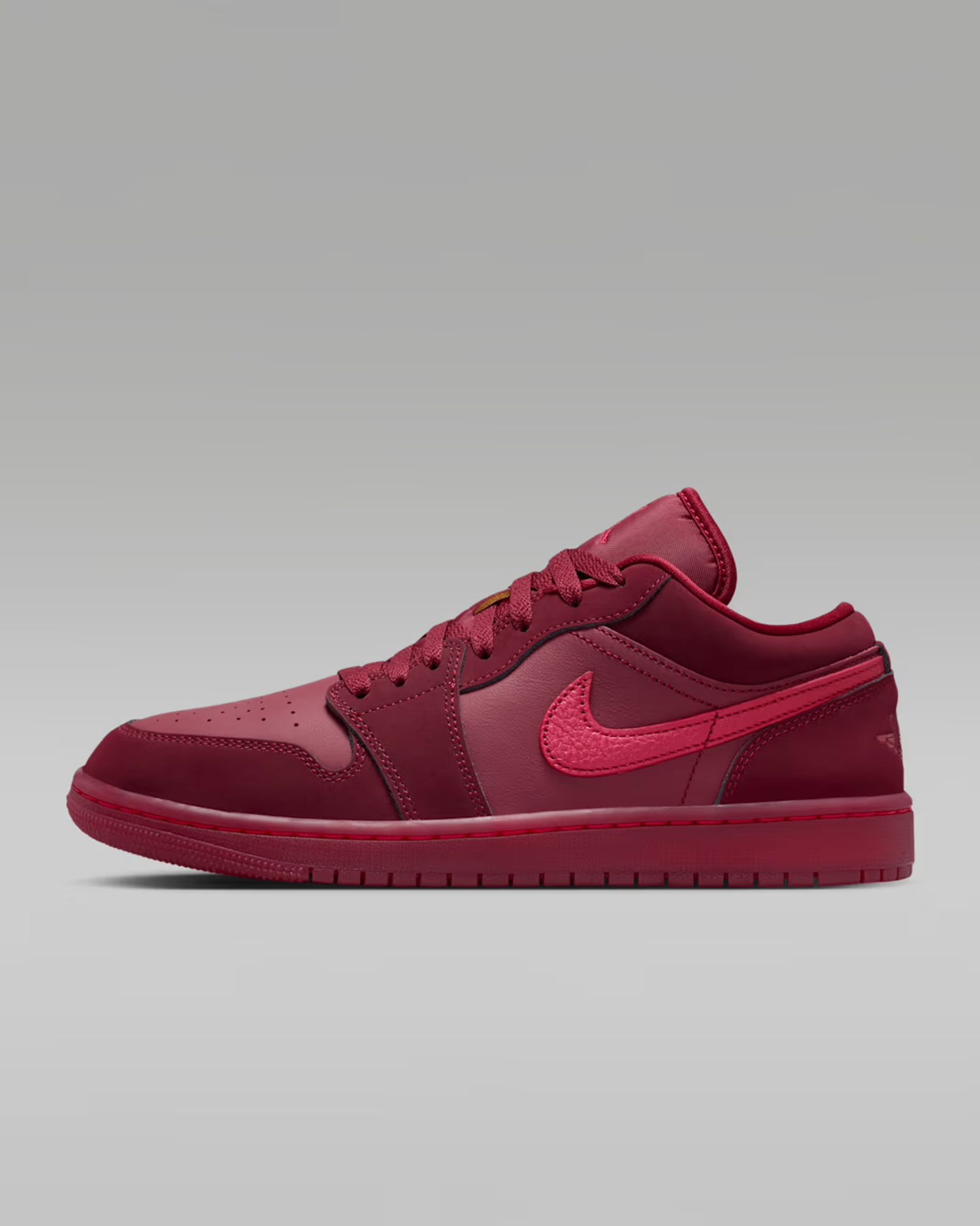 Air Jordan 1 “Valentine’s Day”