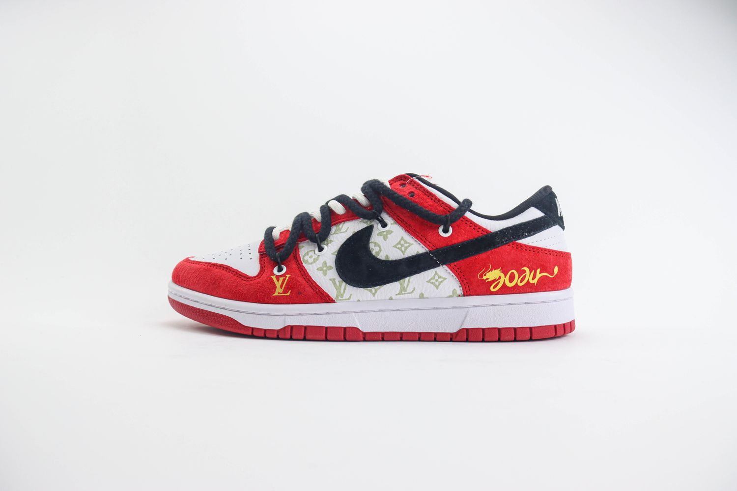 Nike SB Dunk Low x Louis Vuitton 85