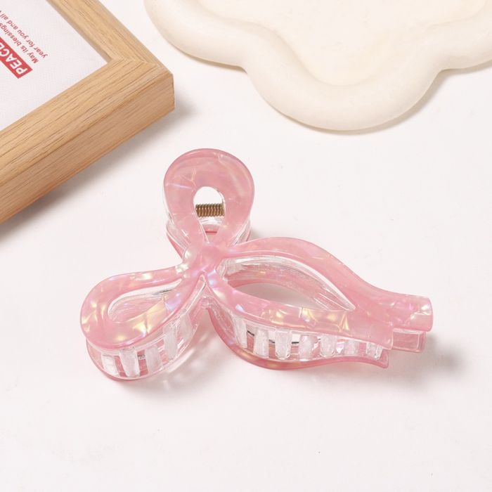 Bow claw clip