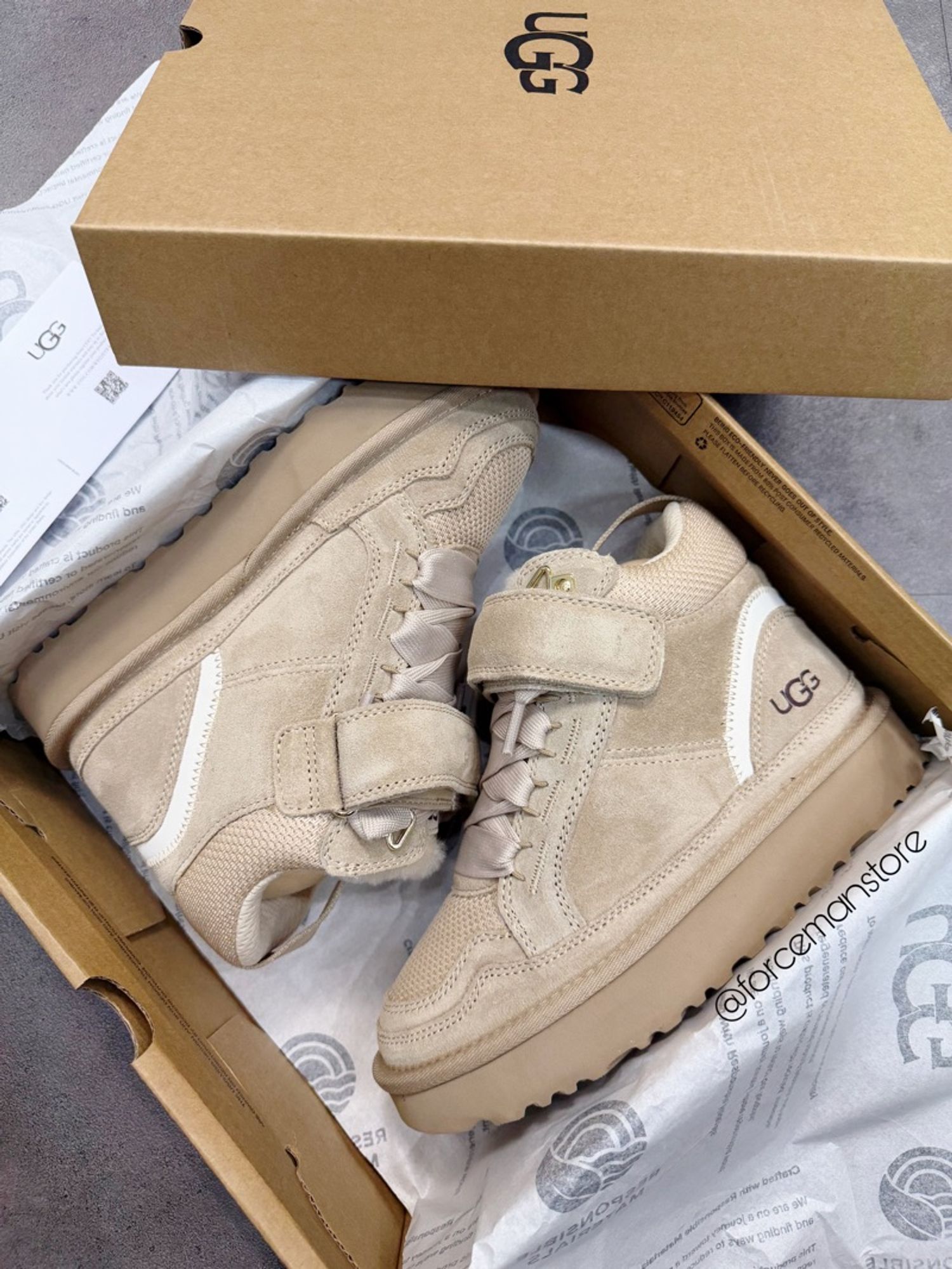 UGG Lowmel Wedge Beige