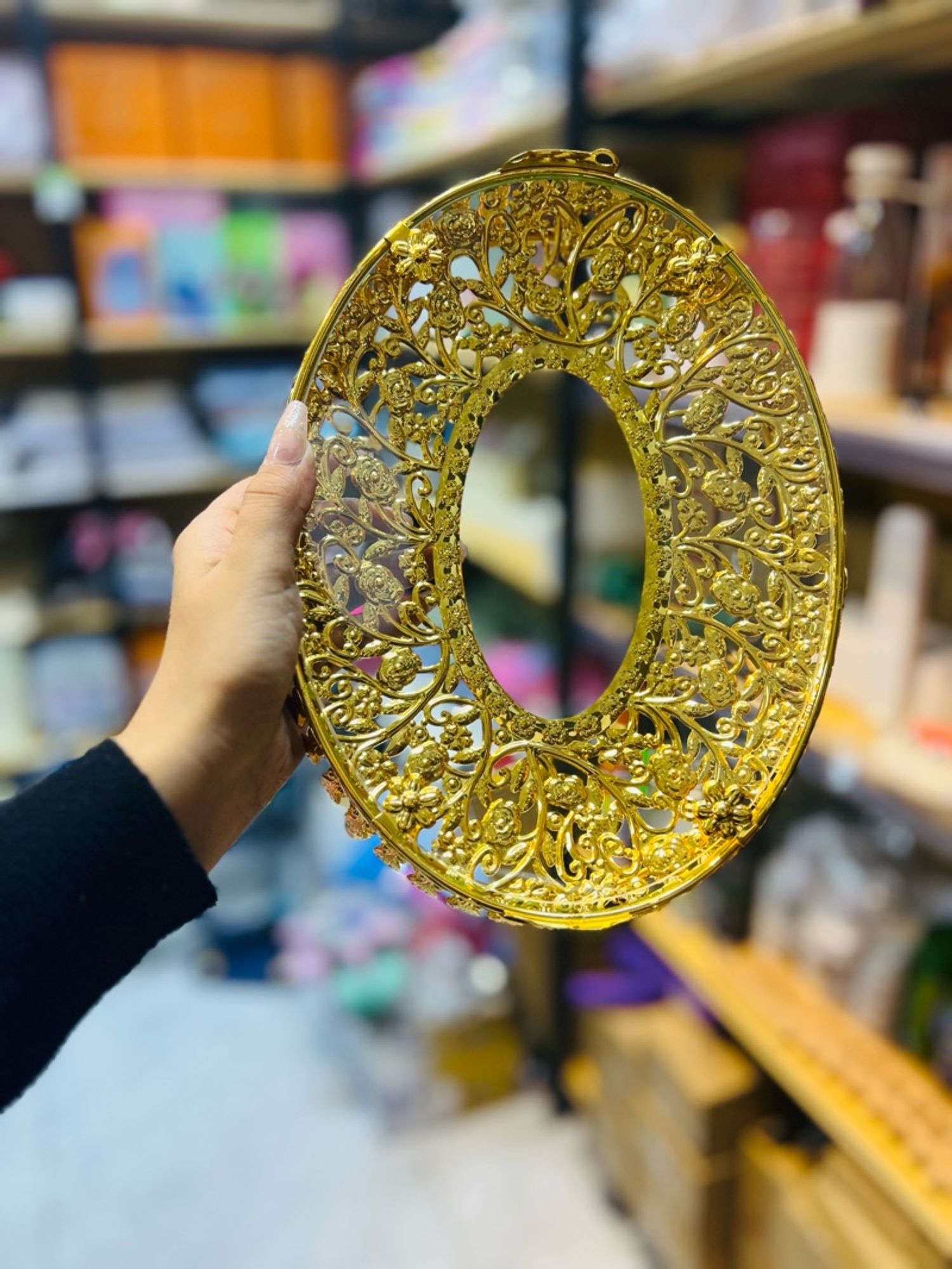 Алтлаг Таваг зураг нэмэх