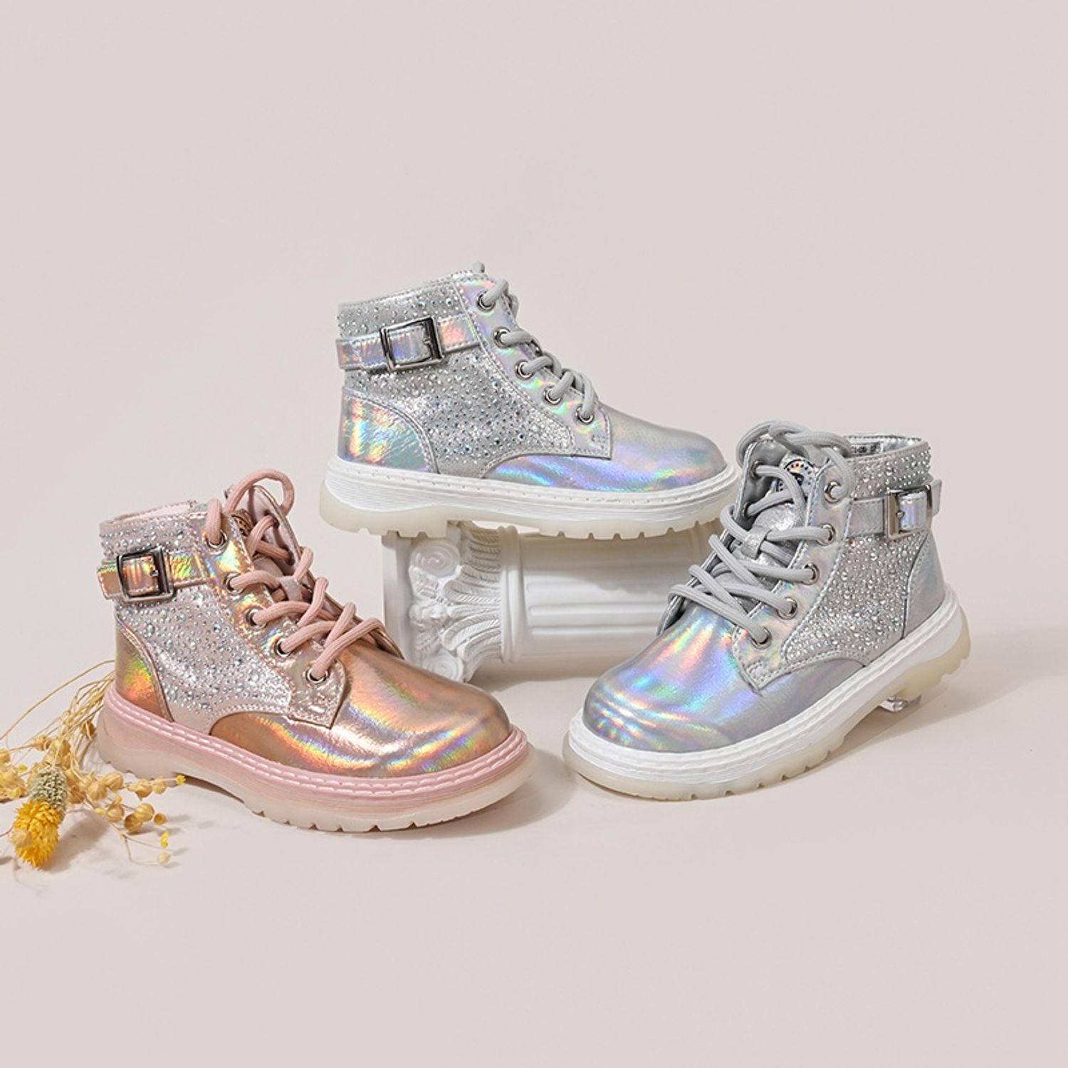 Хавар намар гутал