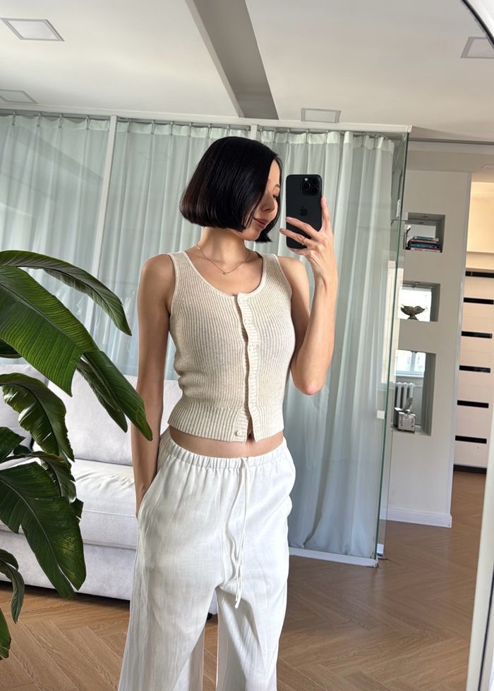 U-neck Vest (beige)
