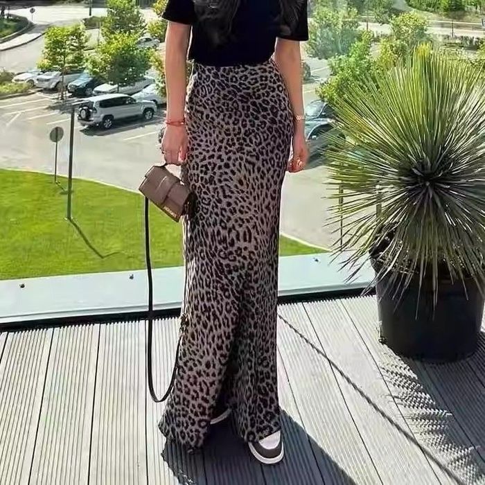 long skirt