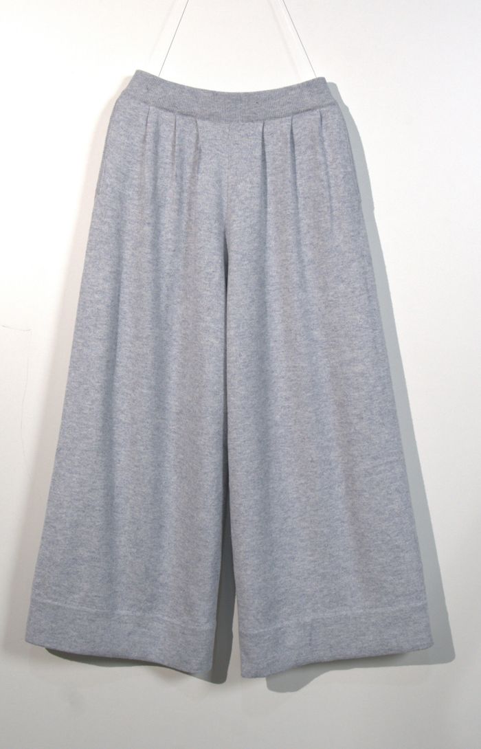 Wide pants knitted