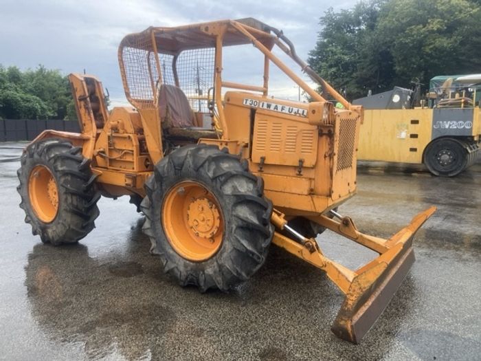 IWAFUJI Log tractor