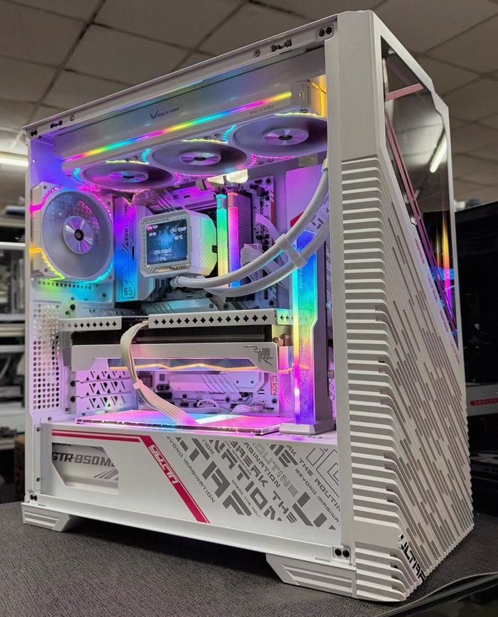 R7 7800X3D/DDR5 48GB/RTX4070S/1TB/850W