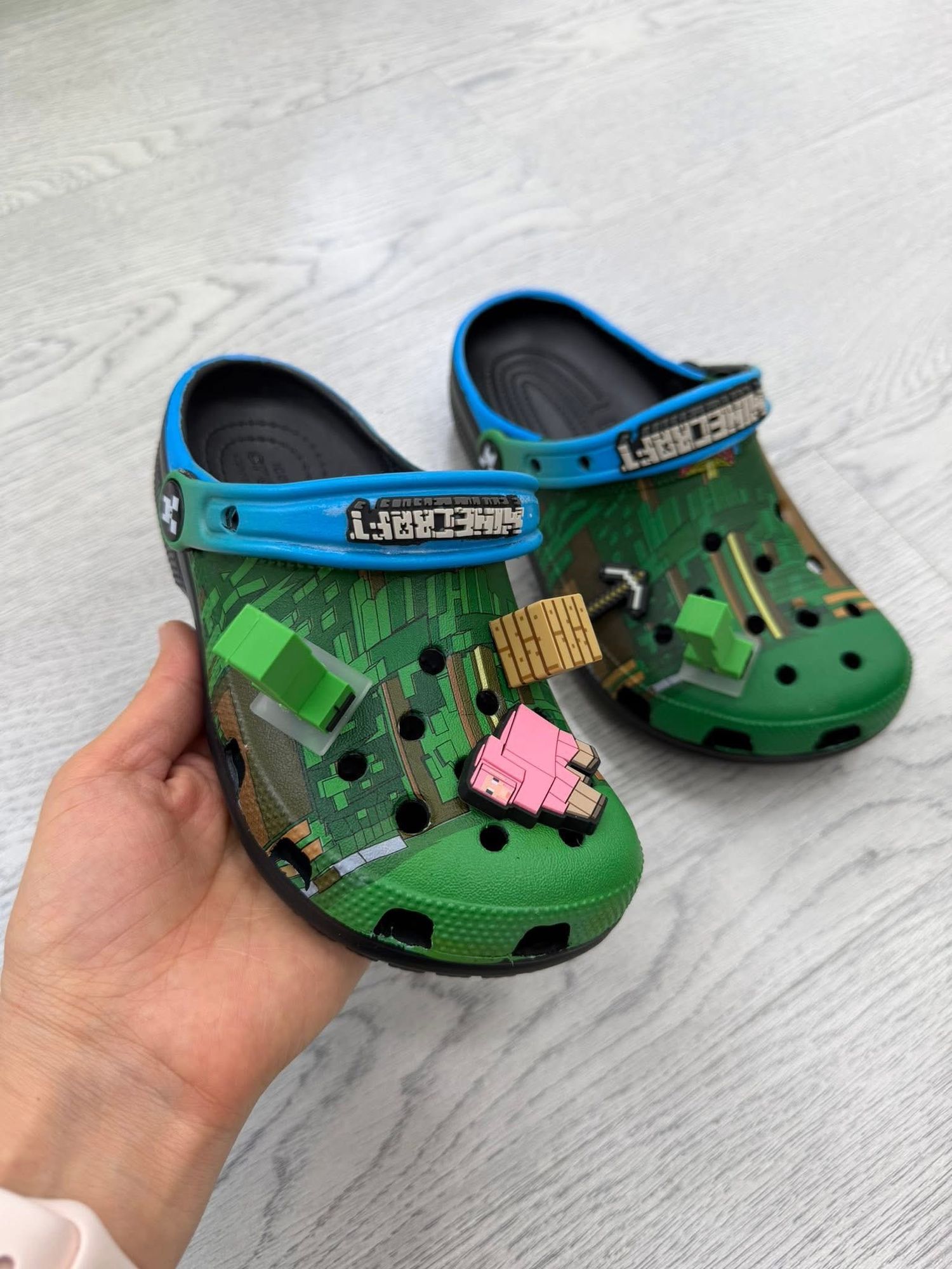 Minecraft crocs захиалга