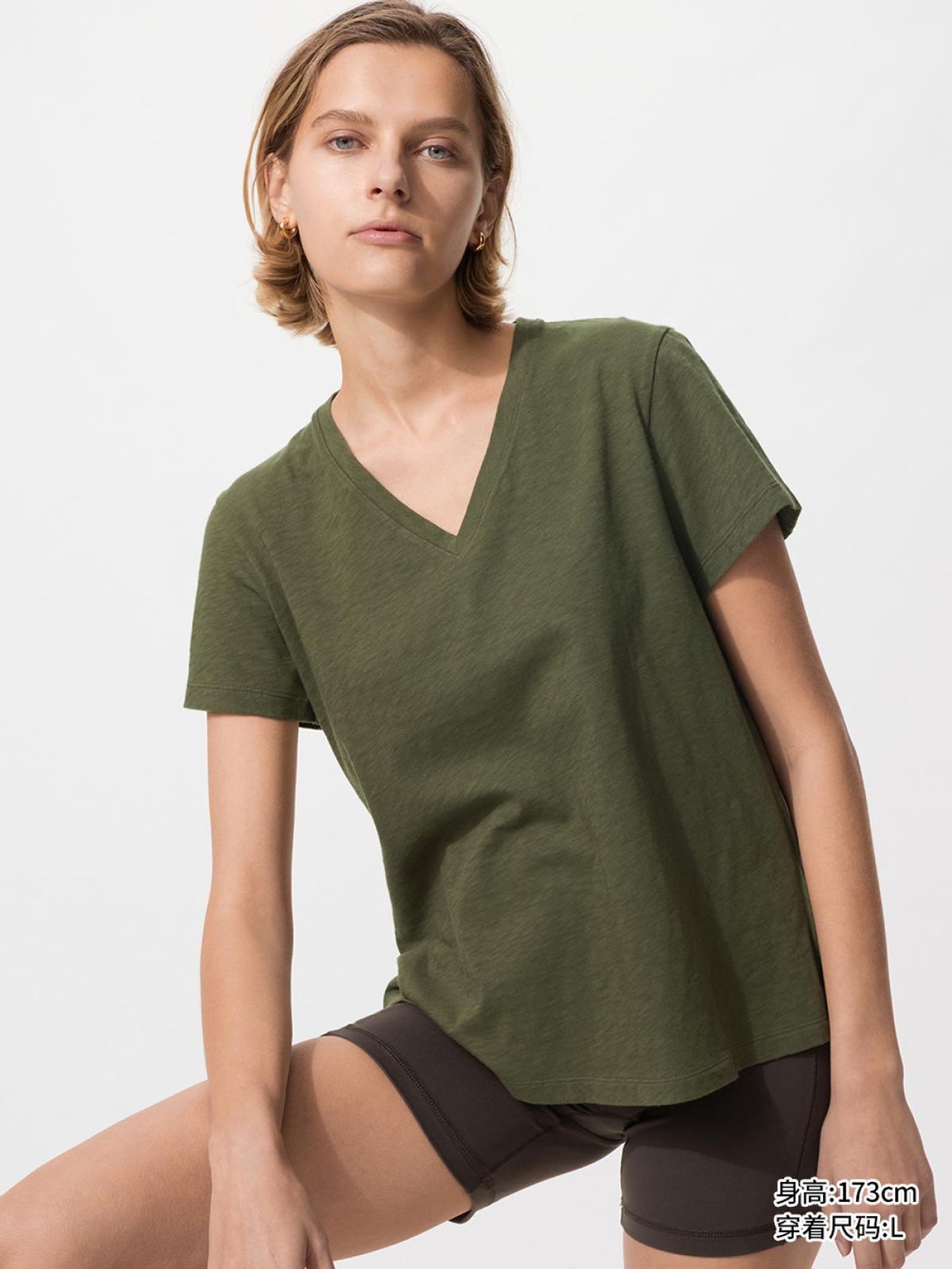 UNIQLO нимгэн футболка 