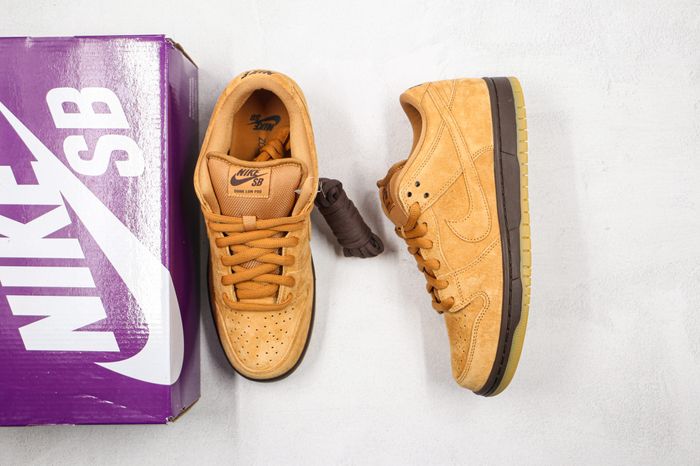 SB Dunk Low Pro Wheat