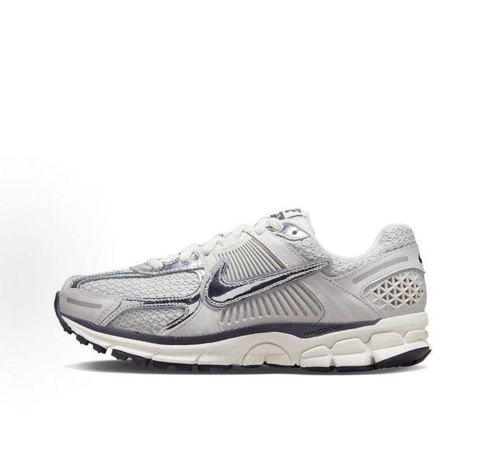 Nike Vomero 5 Photon Dust Metal