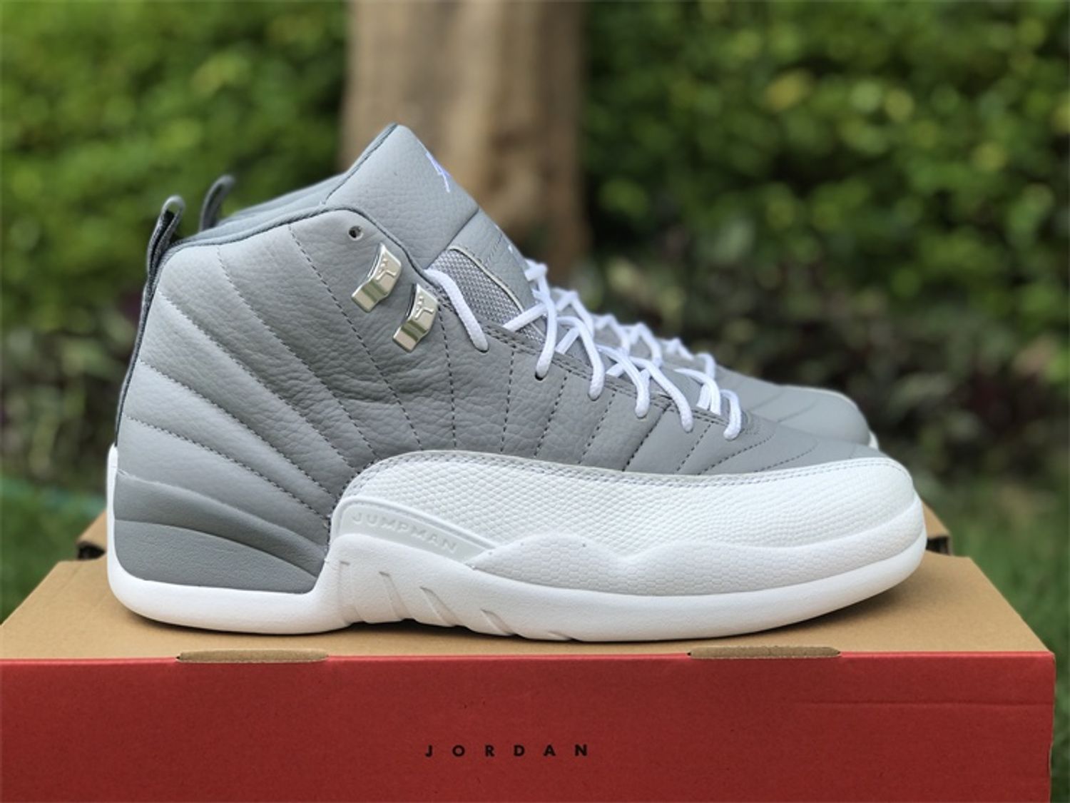  Air Jordan 12 “Stealth”