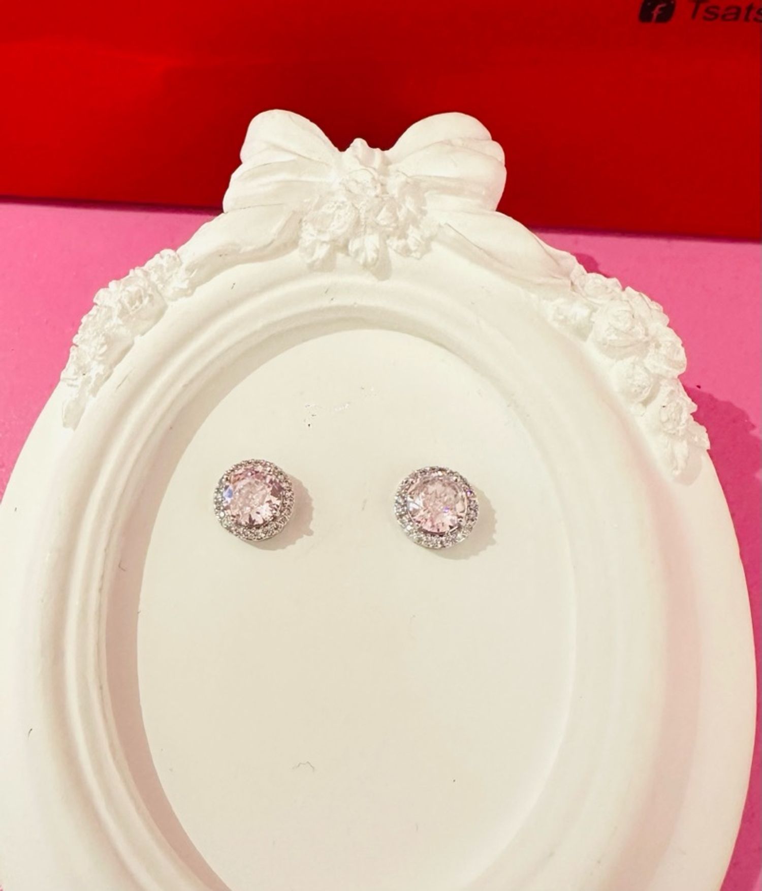 Шигтгээтэй ээмэг