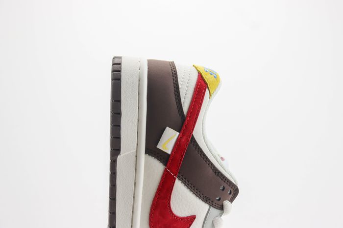 Nike SB Dunk Low 130