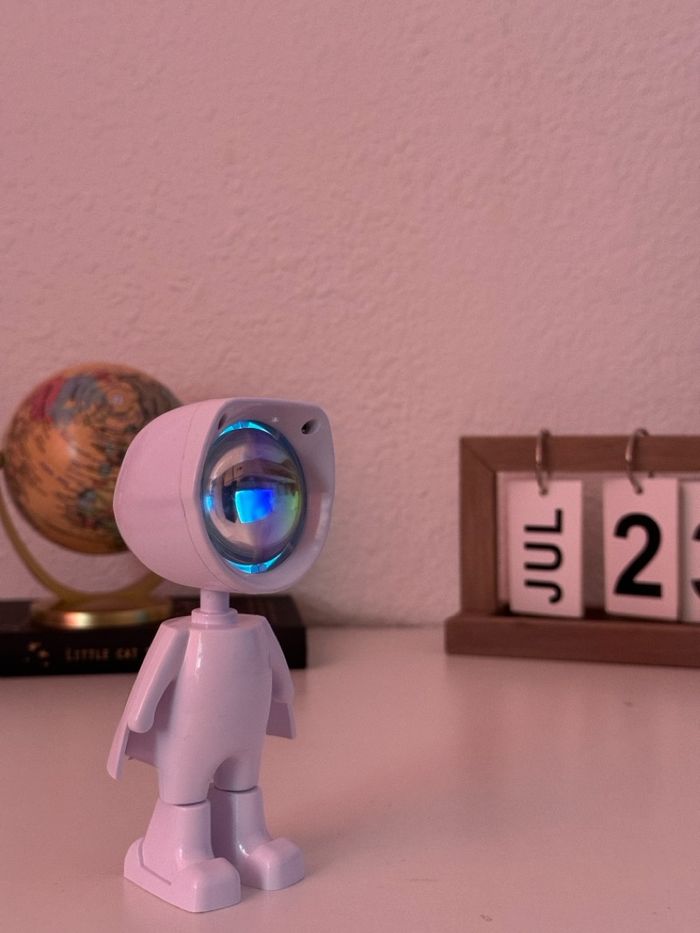 Robot lamp