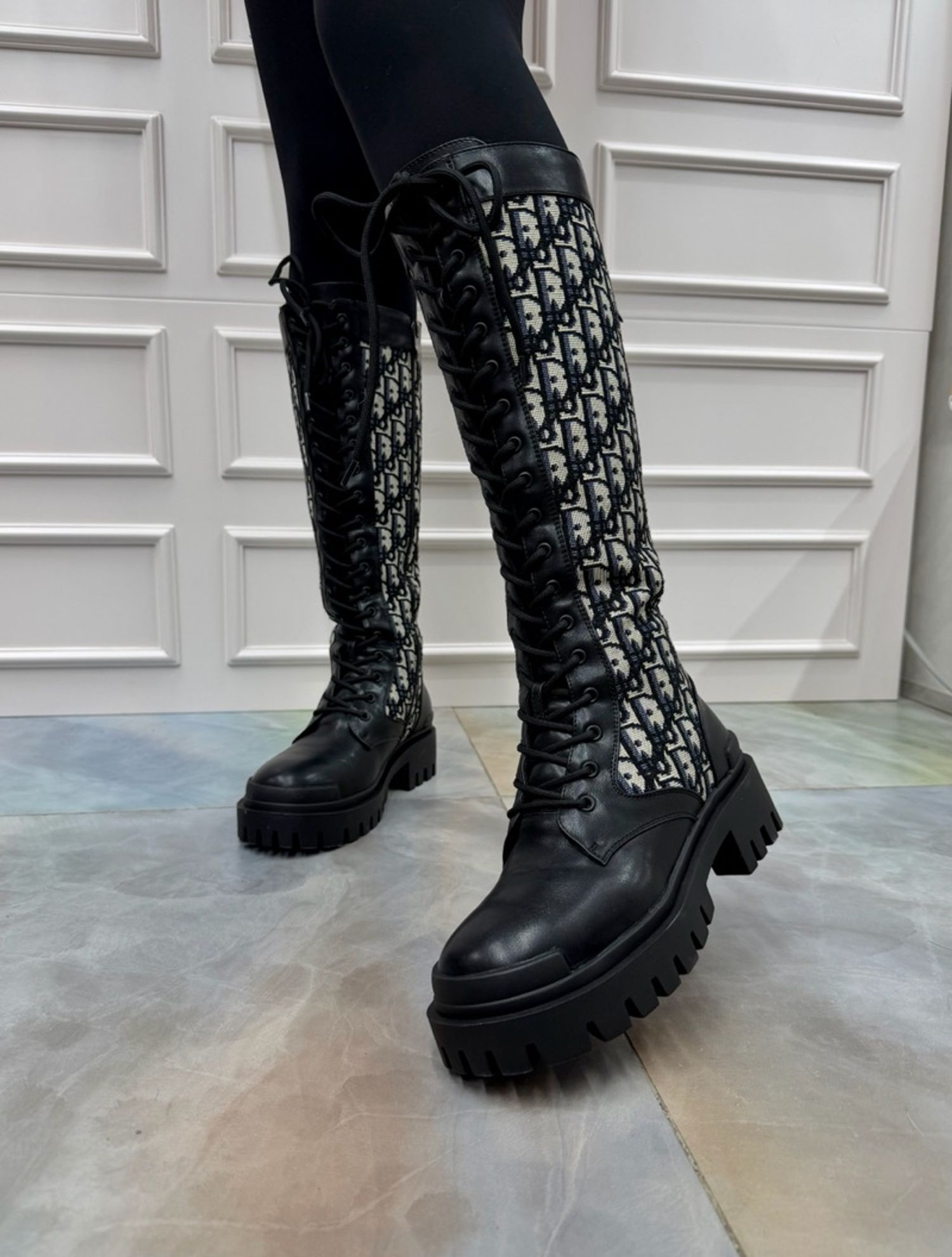 𝗗𝗶𝗼𝗿 𝗯𝗼𝗼𝘁𝘀 🔥