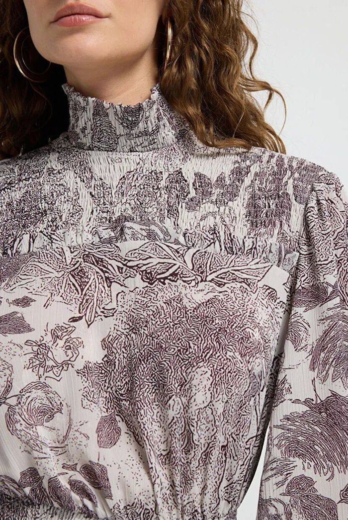 BLOUSE
