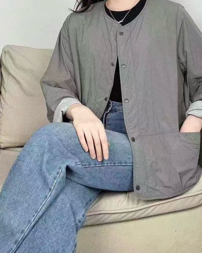 Нимгэн захгүй куртка
