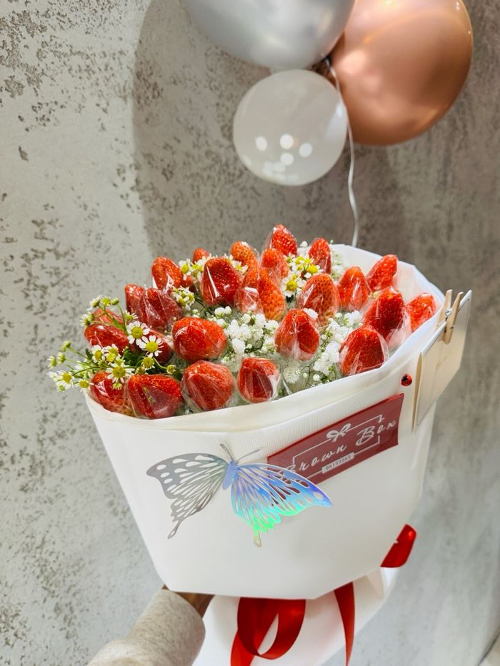 Гүзээлзгэнэ, одтой